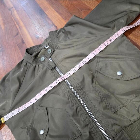 Free People Olive Moss Green Satin Bomber Jacket Pockets Size Small - Picture 5 of 7
